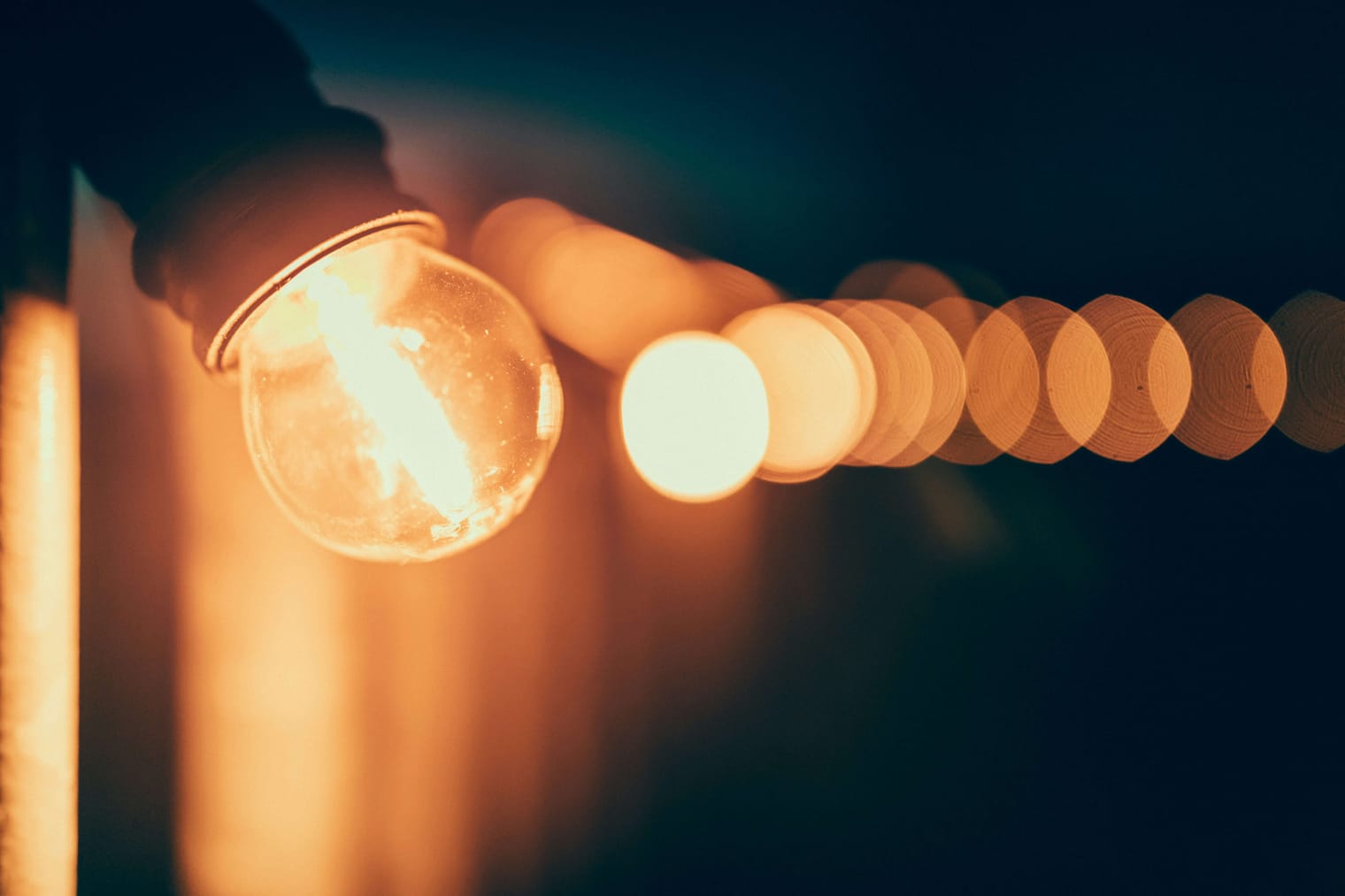 Cambio Fornitore Energia Elettrica e Gas: Guida Completa