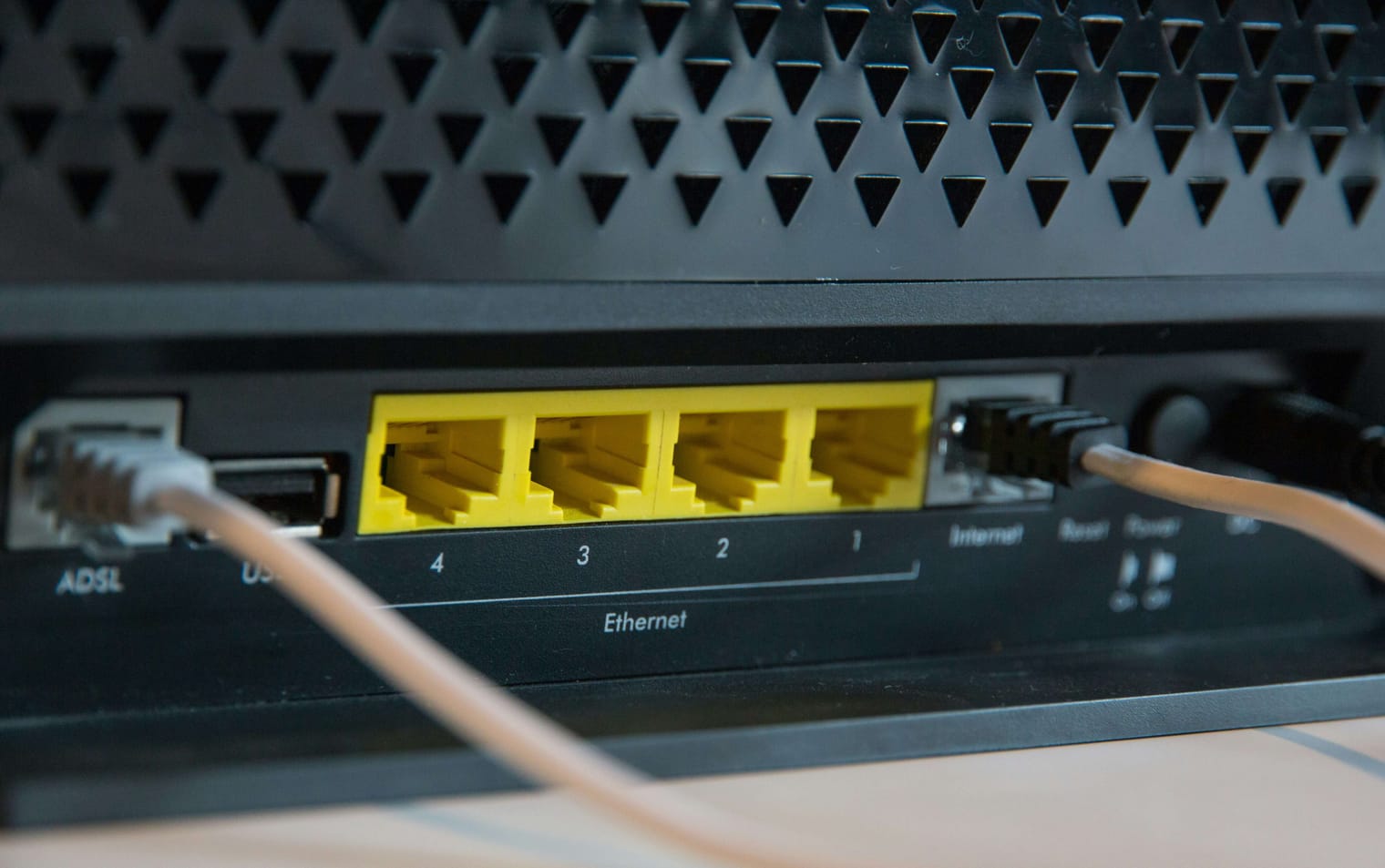 Le Migliori Modalità di Ricarica del Cellulare in Italia e all’Estero